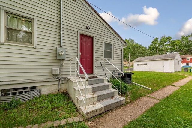 4559 Washington St NE, Columbia Heights, MN 55421 - property entrance with a lawn