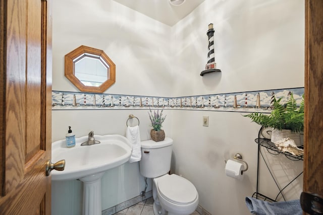 3704 Milton St N, Shoreview, MN 55126 - half bath featuring toilet and tile patterned floors