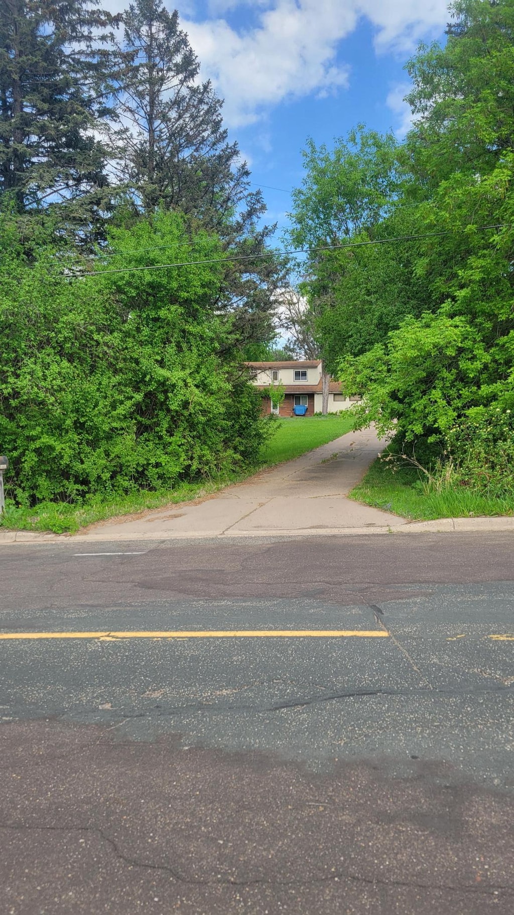 2300 Pagel Rd, Mendota Heights, MN 55120