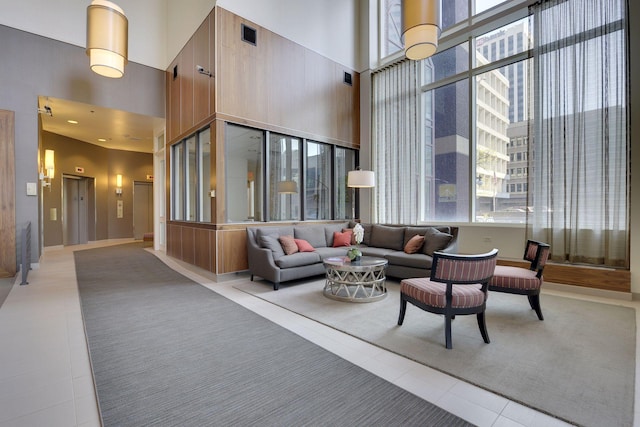 common area featuring a high ceiling