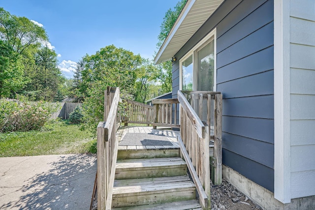 6670 Hopi Rd, Chanhassen, MN 55317 - view of wooden terrace