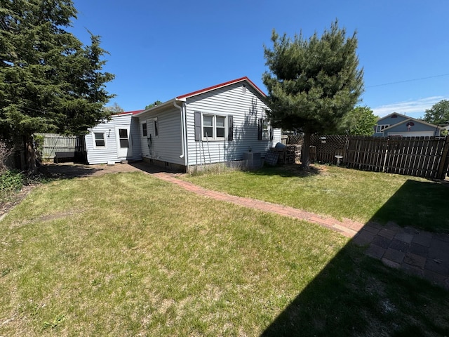 753 Mark St, Winona, MN 55987 - view of yard with cooling unit