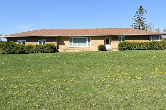 13946 151st St NE, Thief River Falls, MN 56701 - ranch-style home featuring a front yard