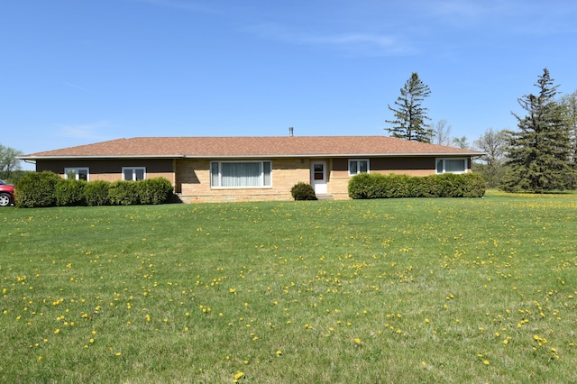 13946 151st St NE, Thief River Falls, MN 56701 - ranch-style house with a front lawn
