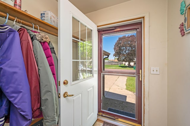 1202 Webster St, Fairmont, MN 56031 - view of doorway to outside