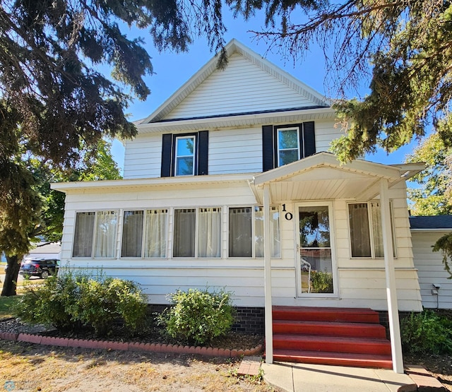 view of front of home featuring entry steps
