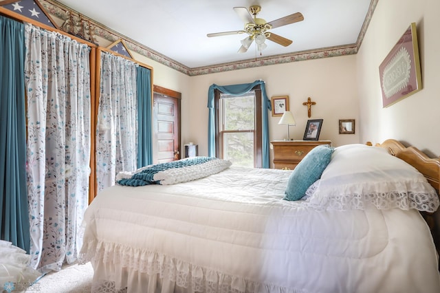 bedroom featuring a ceiling fan