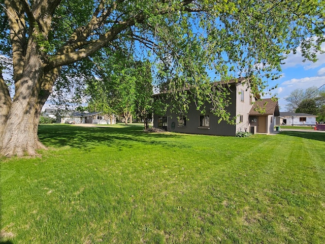 500 Lincoln St, Adams, MN 55909 - view of green lawn