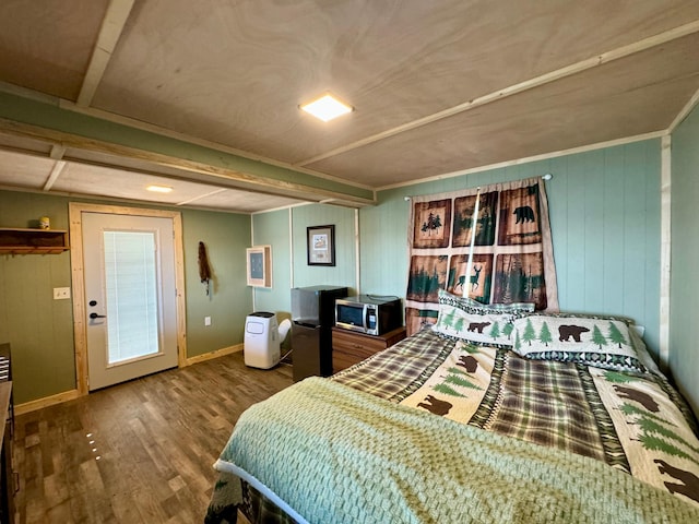 13739 429th Ave, Webster, SD 57274 - bedroom featuring wood finished floors and baseboards