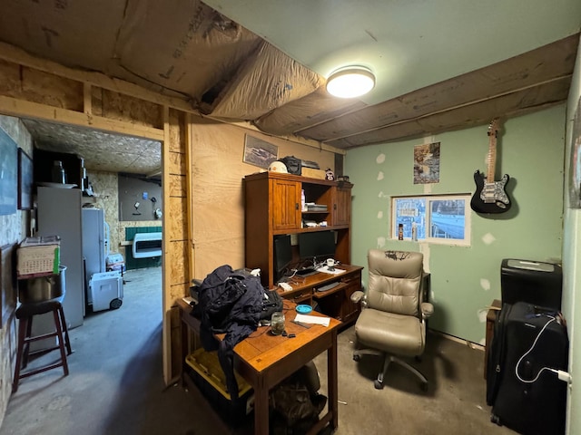 13739 429th Ave, Webster, SD 57274 - office space with concrete floors