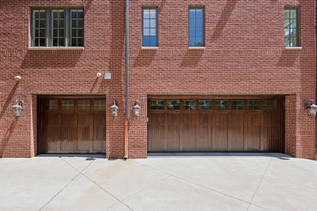 1301 Mount Curve Ave, Minneapolis, MN 55403 - garage with concrete driveway