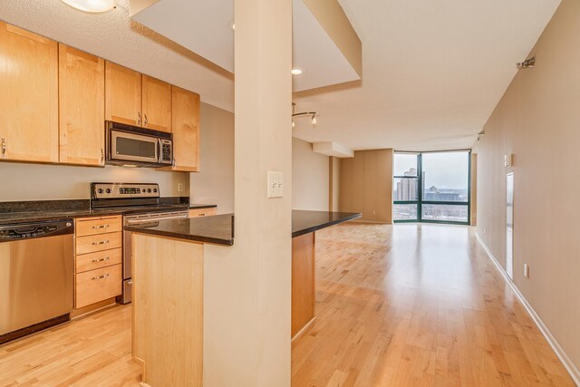 401 1st St Unit 1712, Minneapolis, MN 55401 - photo 7