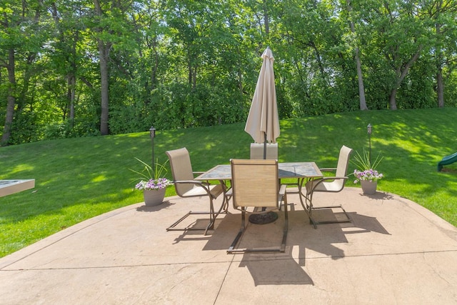 4132 Oakbrooke Curv, Eagan, MN 55122 - view of patio featuring outdoor dining area