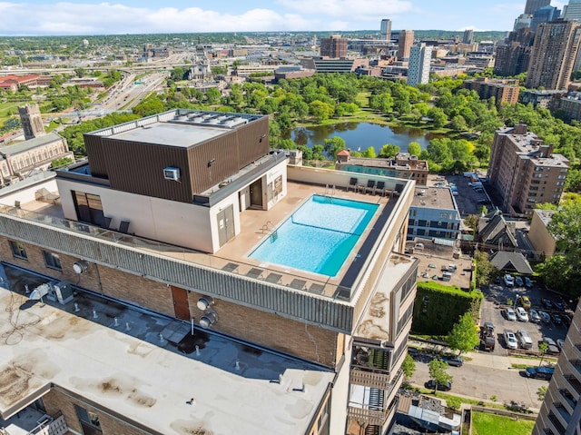 400 Groveland Ave Unit 1512, Minneapolis, MN 55403 - view of urban area with a pool and a nearby body of water