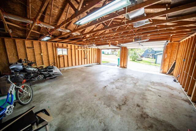 306 Hiawatha Dr E, Wabasha, MN 55981 - view of garage