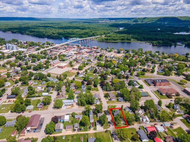 306 Hiawatha Dr E, Wabasha, MN 55981
