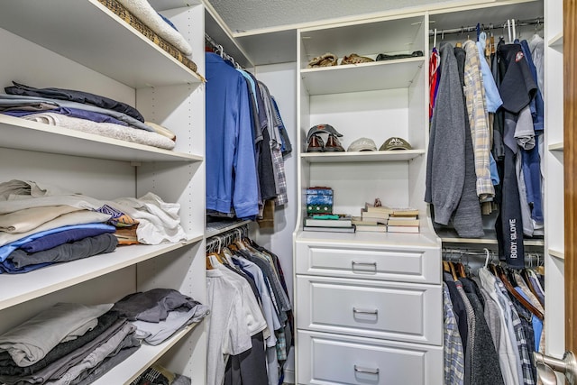 1709 140th St, Burnsville, MN 55337 - view of spacious closet