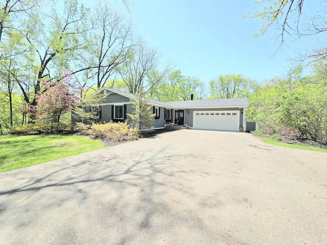 12209 Woodbine Rd, Minnetonka, MN 55305 - photo 1