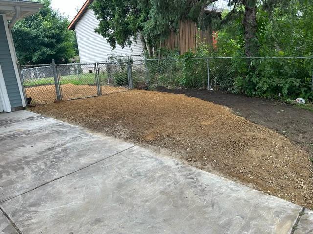 7731 80th St S, Cottage Grove, MN 55016 - view of yard
