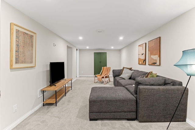 343 41st St, Minneapolis, MN 55409 - living room featuring carpet, recessed lighting, and baseboards
