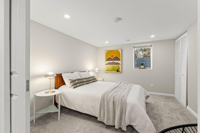 343 41st St, Minneapolis, MN 55409 - carpeted bedroom featuring baseboards and recessed lighting