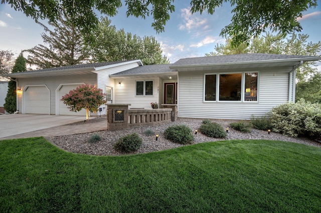 791 Highland Rd, Windom, MN 56101 - ranch-style home featuring an attached garage, driveway, and a front yard