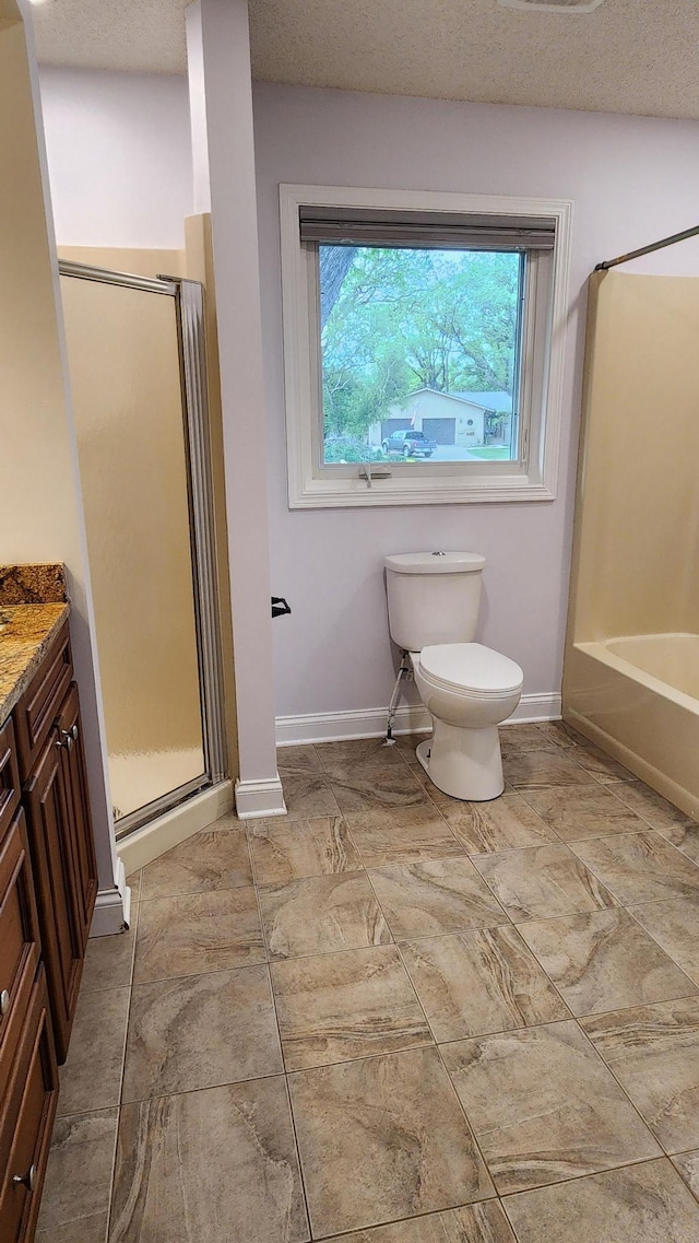 2339 2nd Ave SW, Rochester, MN 55902 - full bathroom with toilet, vanity, baseboards, and bath / shower combo with glass door