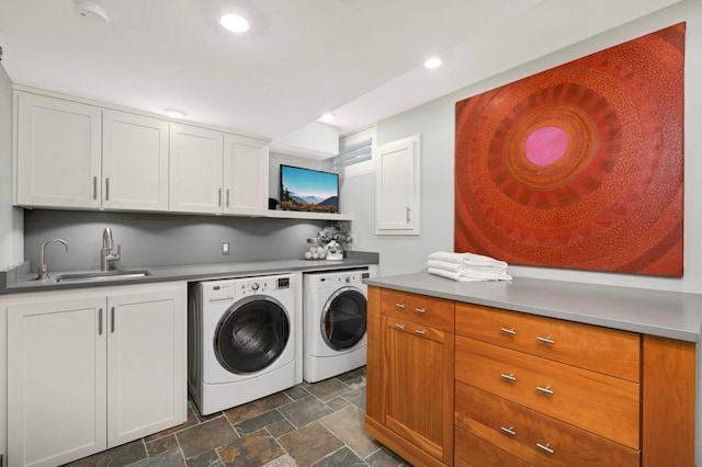 28 Greenway Gables, Minneapolis, MN 55403 - washroom with washer and clothes dryer, wet bar, stone finish flooring, recessed lighting, and cabinet space