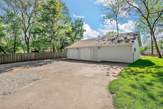 view of detached garage