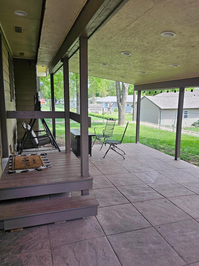 1005 8th Ave SW, Pipestone, MN 56164 - view of patio