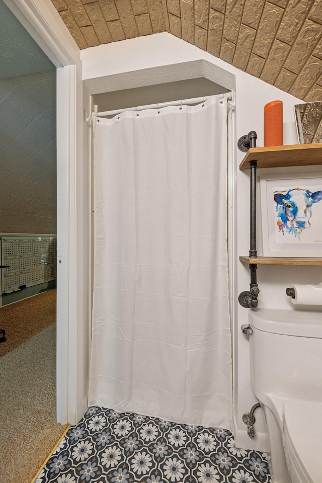 4613 34th Ave S, Minneapolis, MN 55406 - full bathroom with tile patterned floors and a shower with curtain