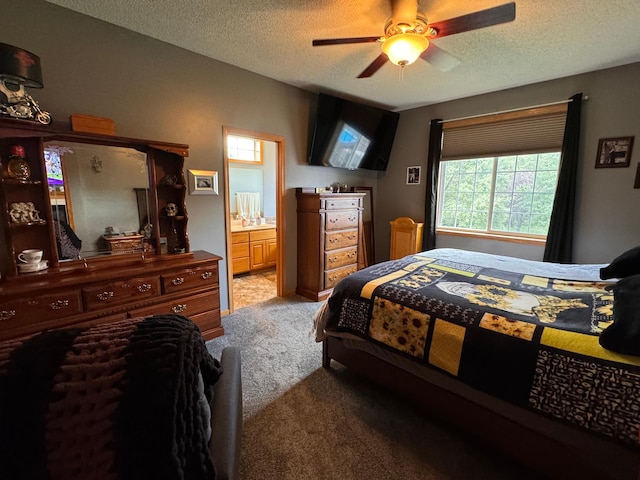 6158 Forest Boulevard Trl, Wyoming, MN 55092 - bedroom with carpet floors, a textured ceiling, ceiling fan, and connected bathroom