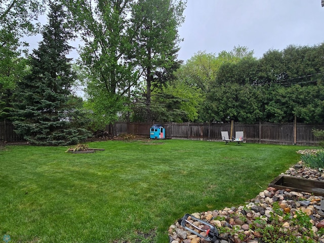 2105 7th St S, Moorhead, MN 56560 - view of yard