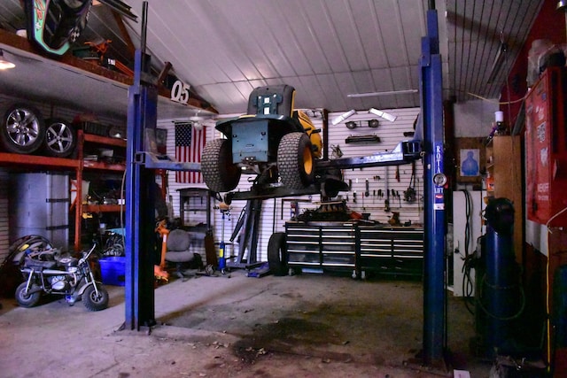 1706 Alcott Ave, Buse Twp, MN 56537 - garage with a workshop area