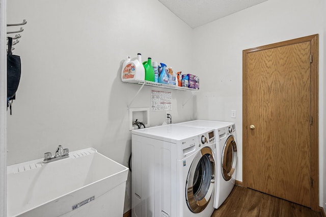 1527 Dublin Ct, Shakopee, MN 55379 - washroom featuring dark wood-style floors and washing machine and clothes dryer