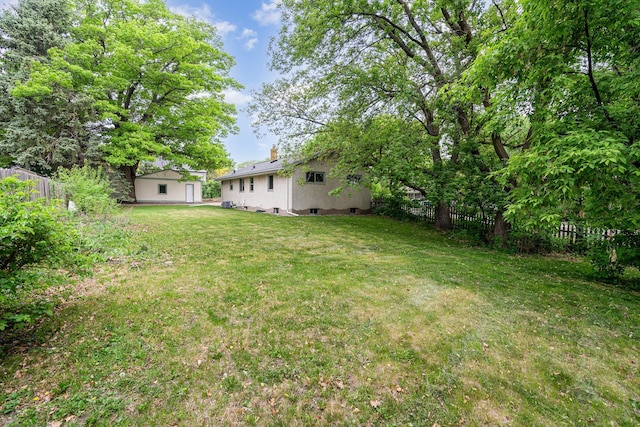 328 County Road B2 W, Roseville, MN 55113 - view of yard
