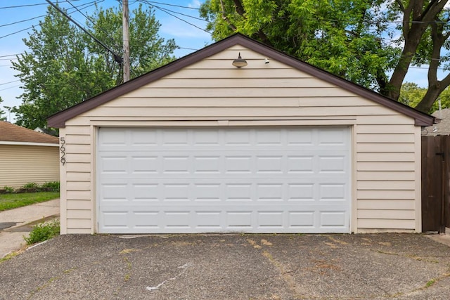 5629 35th Ave S, Minneapolis, MN 55417 - view of detached garage