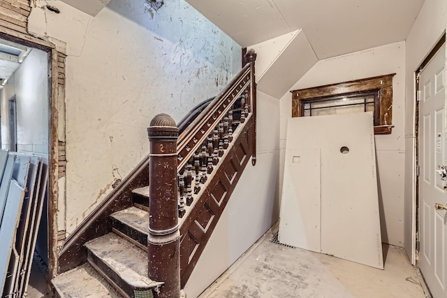 2217 Fremont Ave N, Minneapolis, MN 55411 - view of stairway