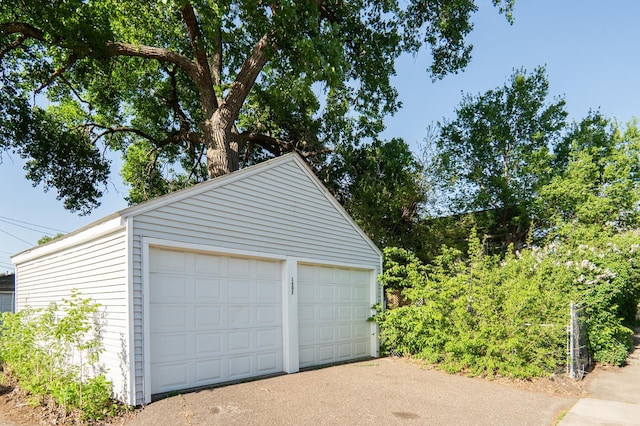 1602 Johnson St NE, Minneapolis, MN 55413 - view of detached garage