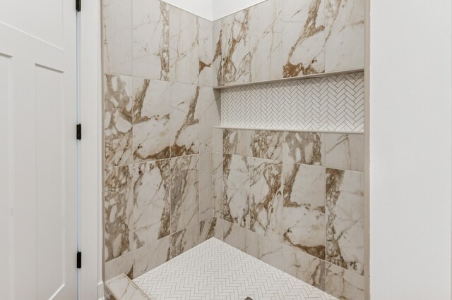 14633 Packard St NE, Ham Lake, MN 55304 - bathroom featuring tiled shower