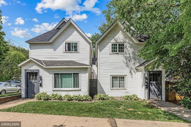 485 Belvidere St E, Saint Paul, MN 55107 - traditional-style house featuring a shingled roof