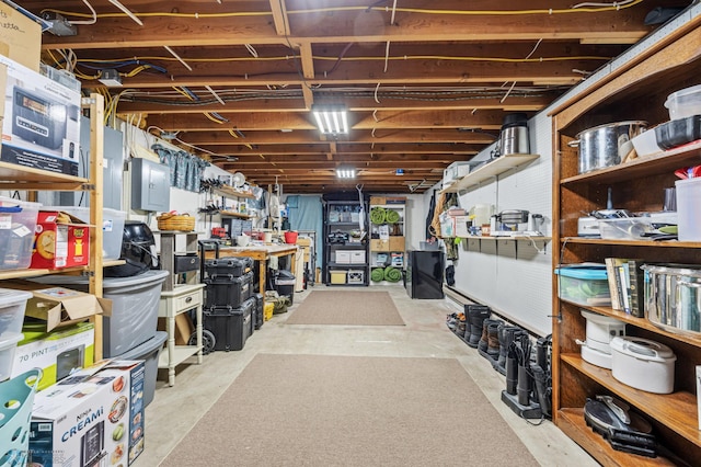 2514 Willow Rd N, Fargo, ND 58102 - unfinished below grade area featuring a workshop area