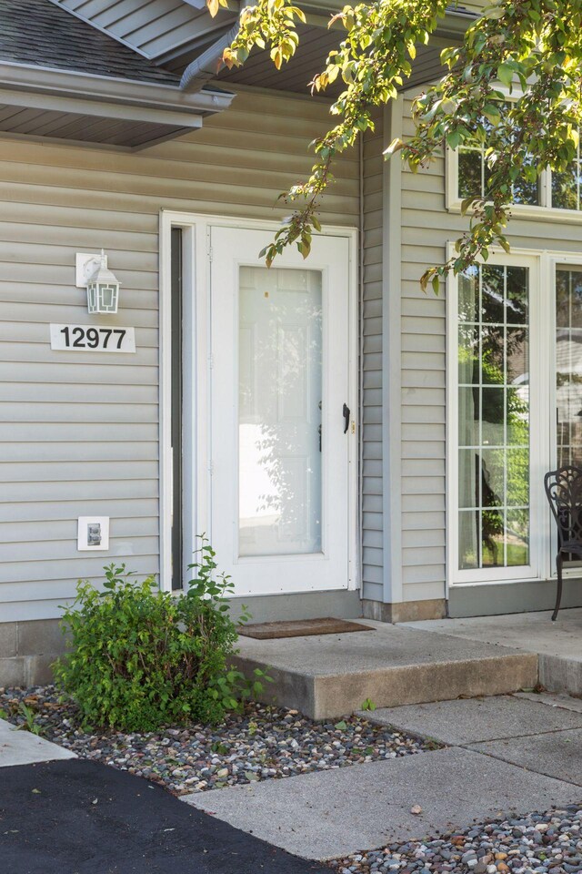 12977 Echo Ln, Apple Valley, MN 55124 - view of property entrance