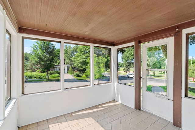2216 57th St, Minneapolis, MN 55419 - view of unfurnished sunroom