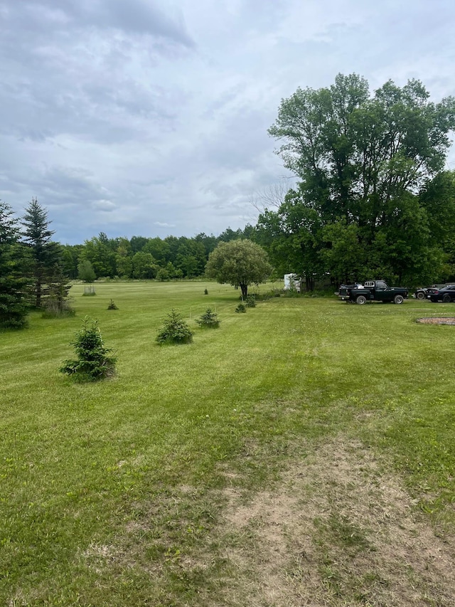 1141 Mahogany St, Mora, MN 55051 - view of grassy yard