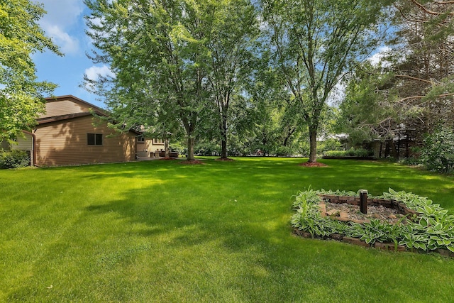 17473 Fairway Cir, Cold Spring, MN 56320 - view of grassy yard
