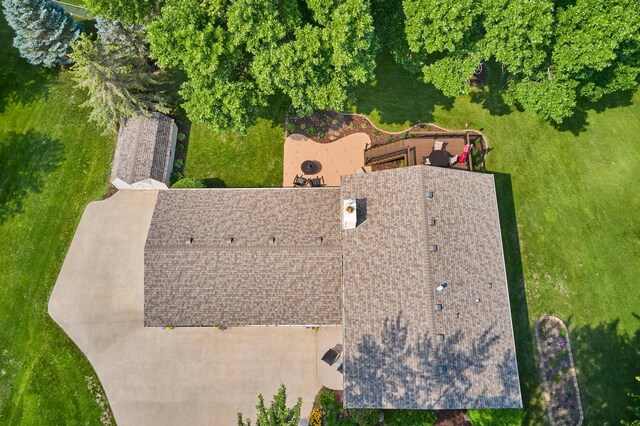 aerial view of property and surrounding area