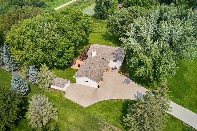 aerial view of property and surrounding area