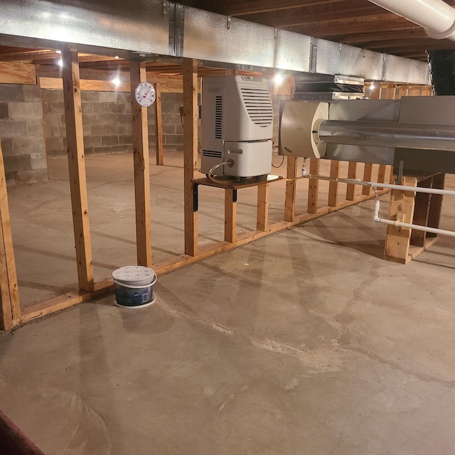 14473 Barnes Dr, Lake View Twp, MN 56501 - unfinished basement with concrete block wall