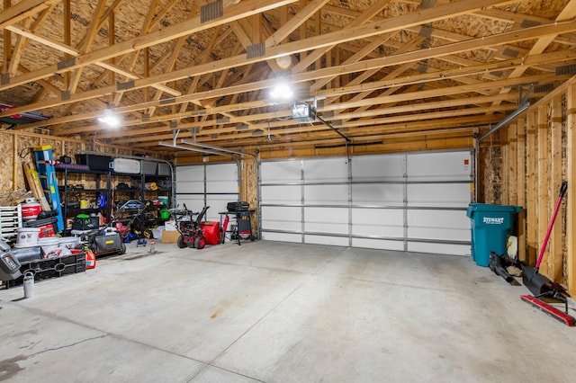 508 14th St NW, Waseca, MN 56093 - view of garage